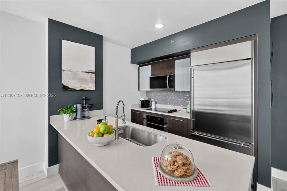 55 SE 6th St #3802 Miami, FL 33131