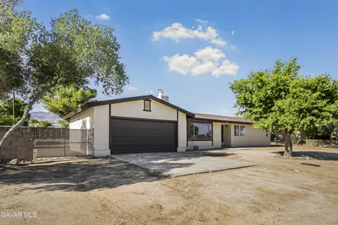 13116 E Avenue W10