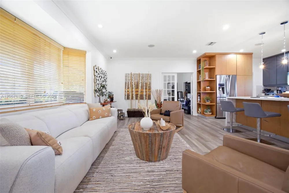 1871 NE 186th St North Miami Beach, FL 33179
