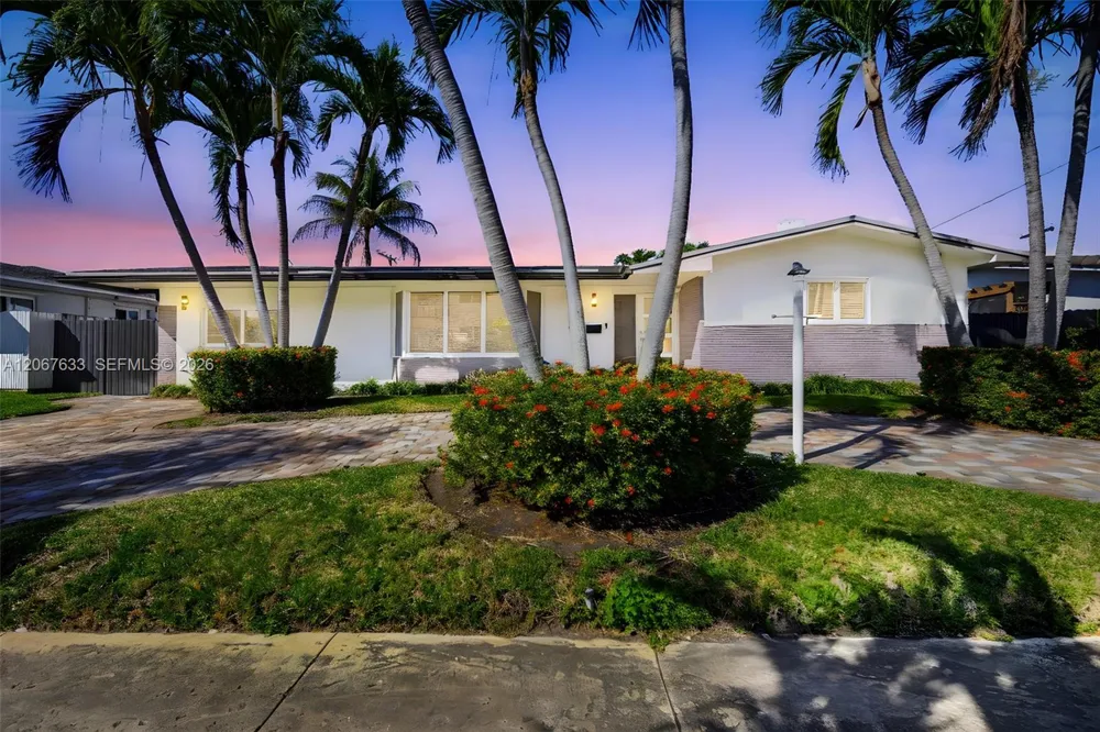 1871 NE 186th St North Miami Beach, FL 33179