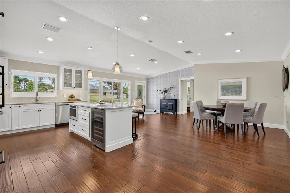 802 OSCEOLA ROAD Belleair, FL 33756