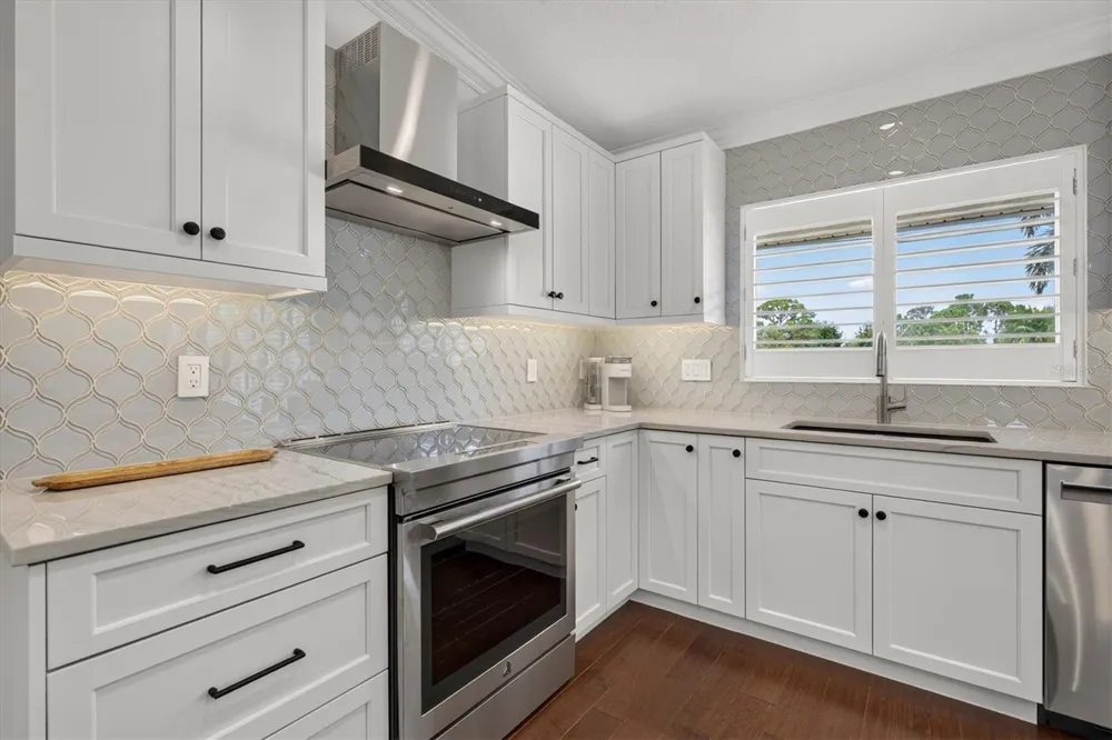 802 OSCEOLA ROAD Belleair, FL 33756