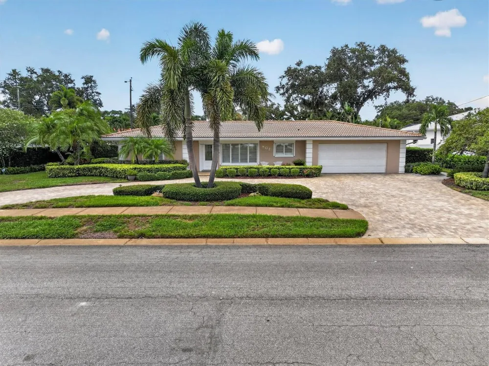 802 OSCEOLA ROAD Belleair, FL 33756