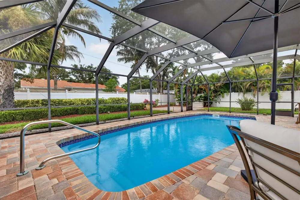 802 OSCEOLA ROAD Belleair, FL 33756