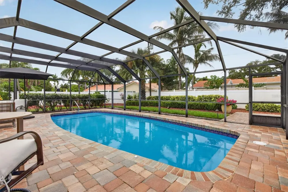 802 OSCEOLA ROAD Belleair, FL 33756