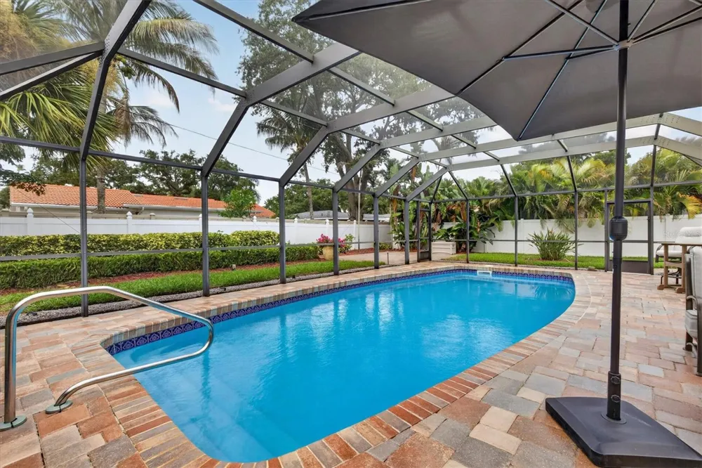802 OSCEOLA ROAD Belleair, FL 33756