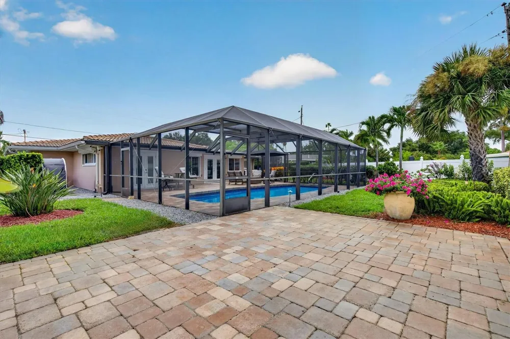 802 OSCEOLA ROAD Belleair, FL 33756