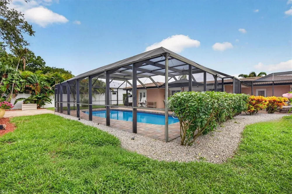802 OSCEOLA ROAD Belleair, FL 33756