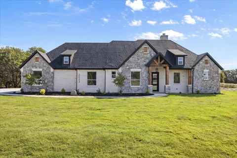 2057 Glenhollow Drive