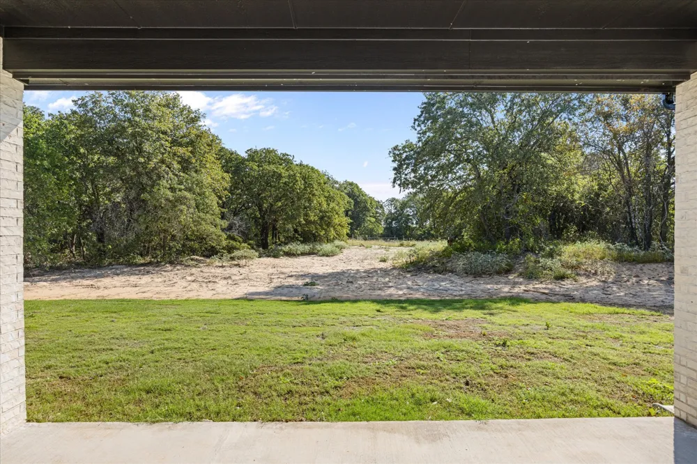 2057 Glenhollow Drive Weatherford, TX 76088