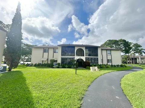 132 Lake Pine Circle #B-2
