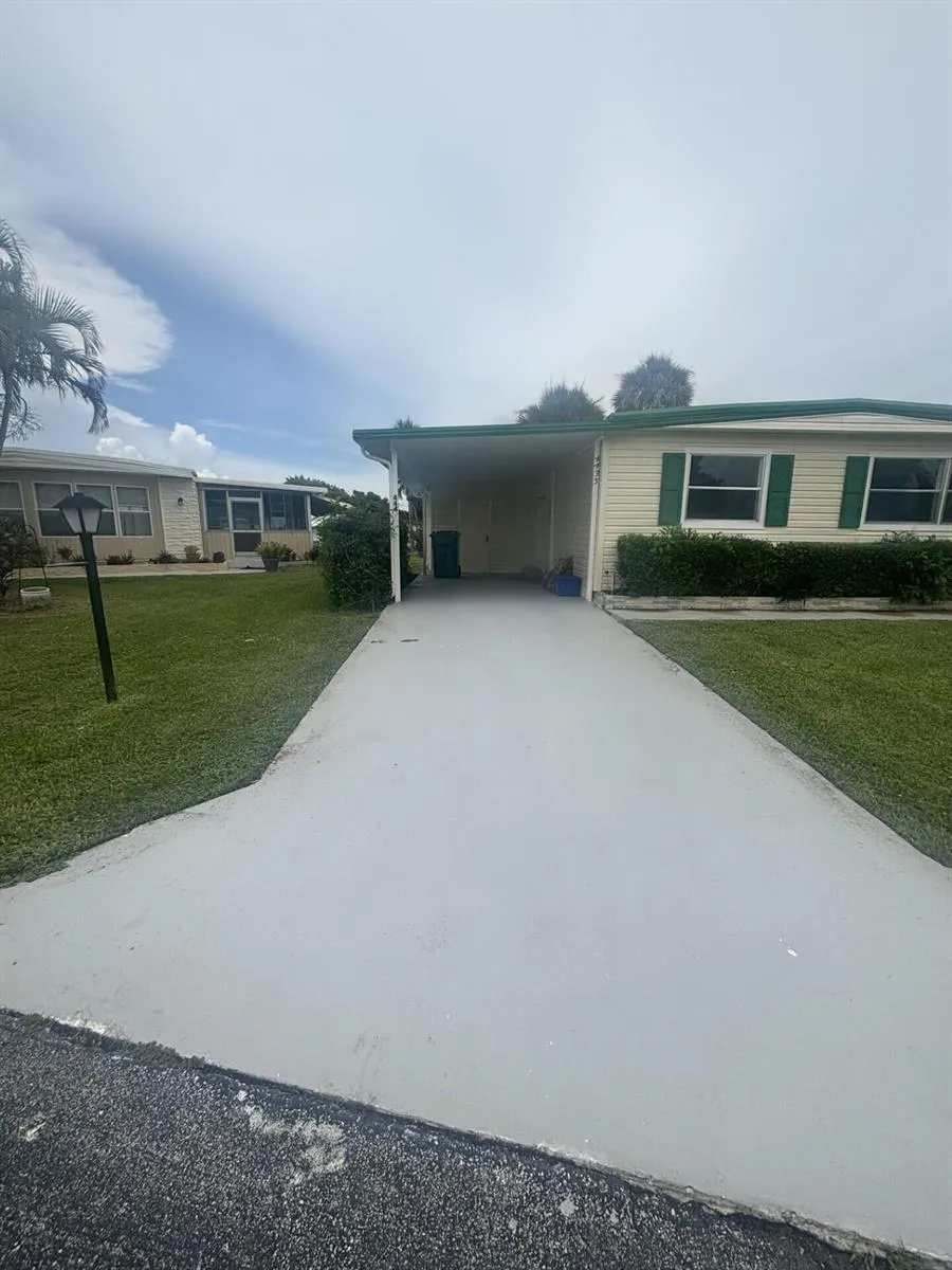 4435 Round Table Court Boynton Beach, FL 33436