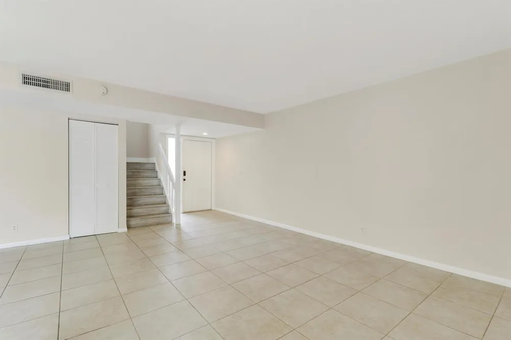 202 LAKEWOOD DRIVE #11B Jupiter, FL 33458