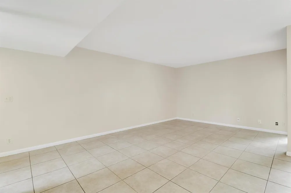 202 LAKEWOOD DRIVE #11B Jupiter, FL 33458