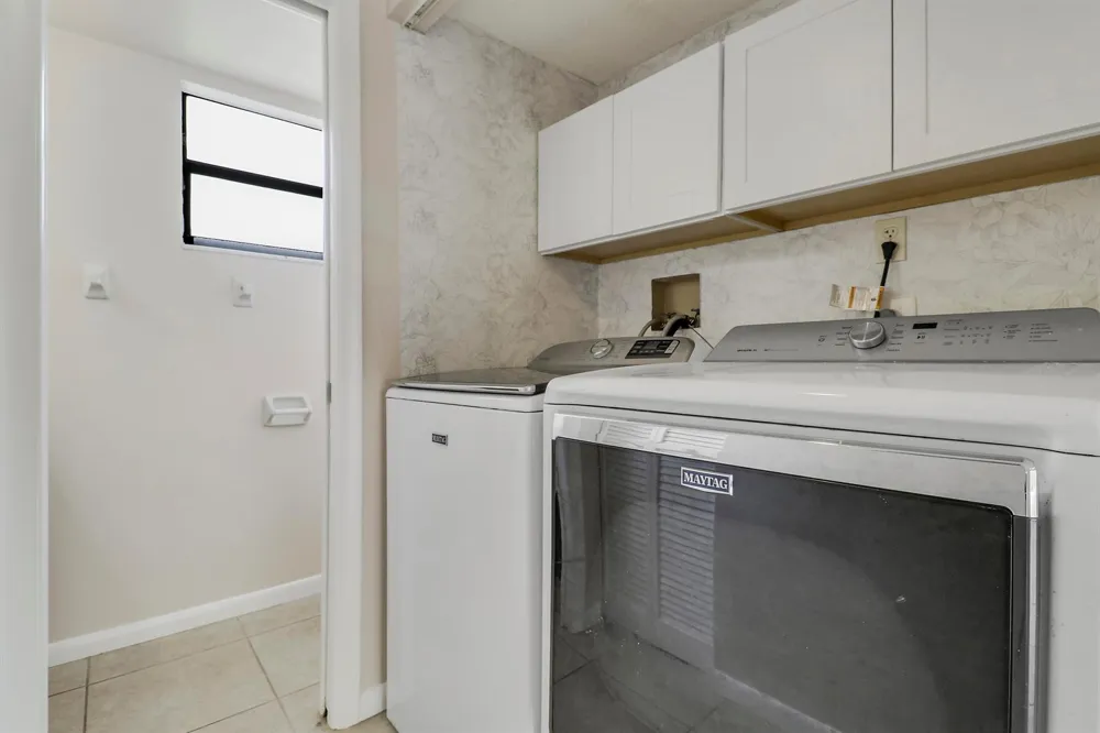 202 LAKEWOOD DRIVE #11B Jupiter, FL 33458