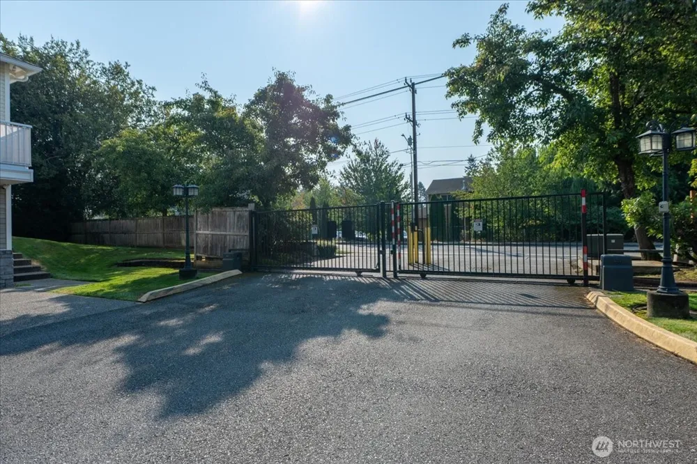 10410 Holly Drive #E Everett, WA 98204