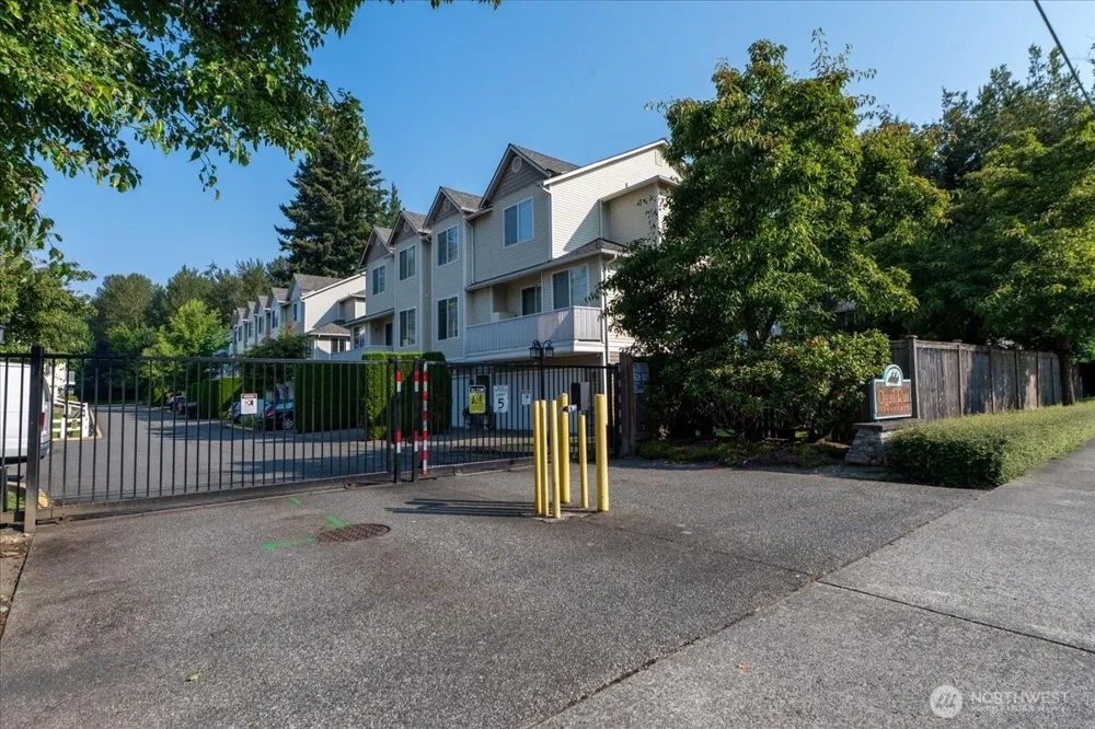 10410 Holly Drive #E Everett, WA 98204
