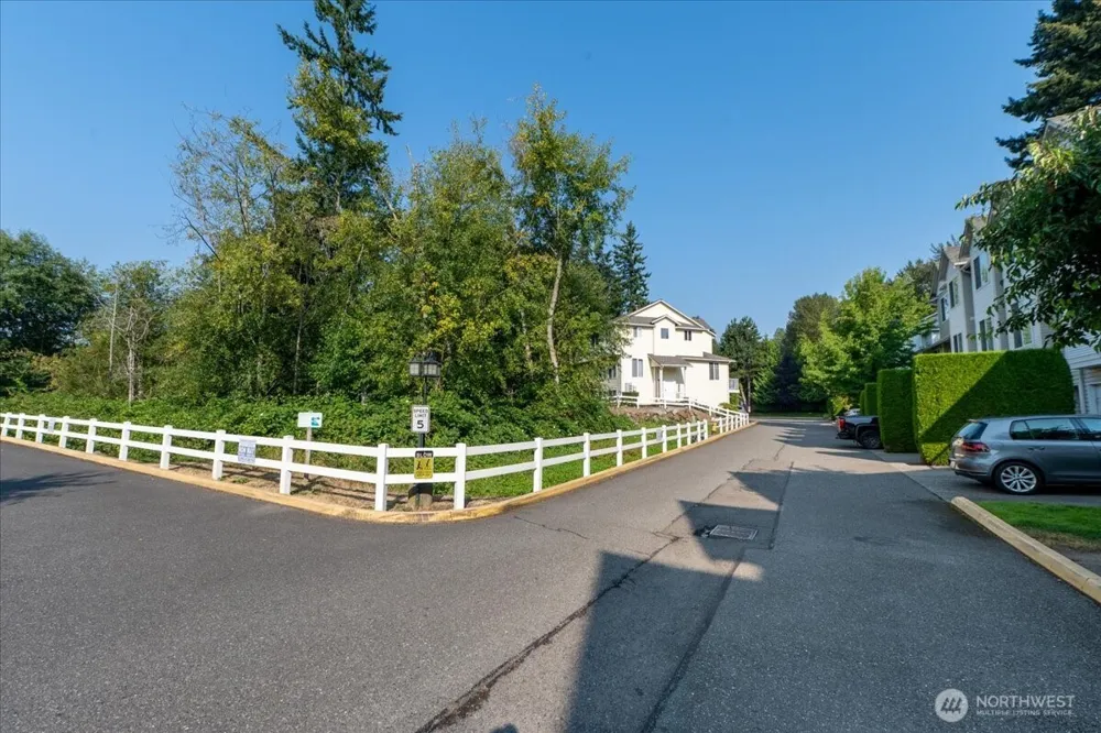 10410 Holly Drive #E Everett, WA 98204