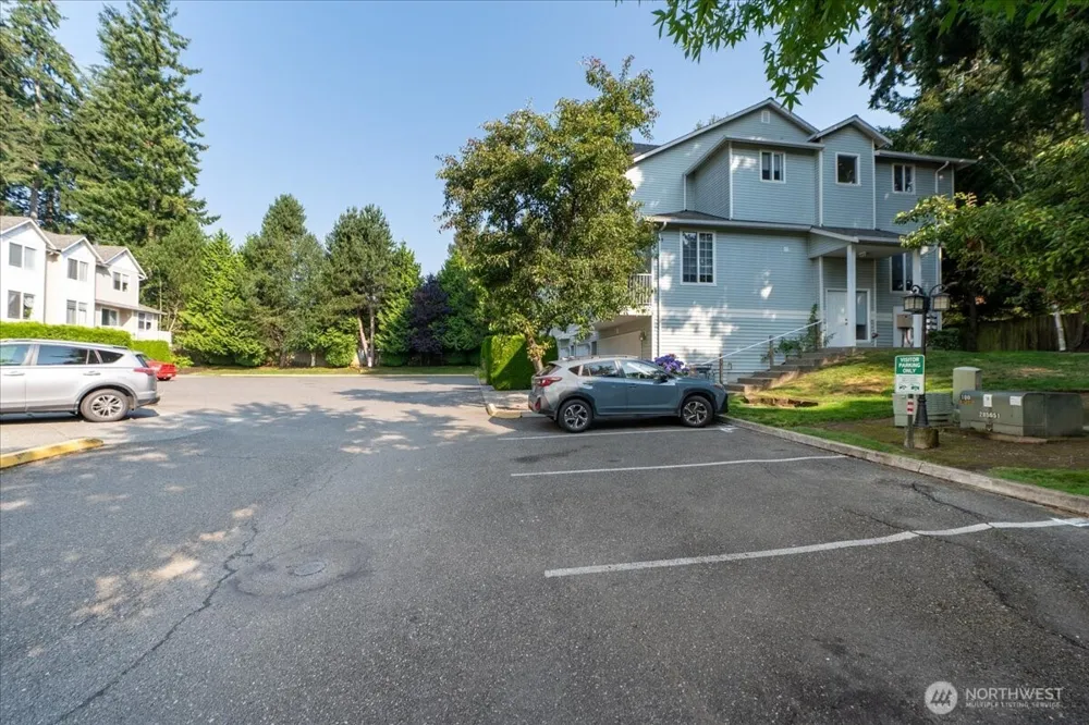 10410 Holly Drive #E Everett, WA 98204