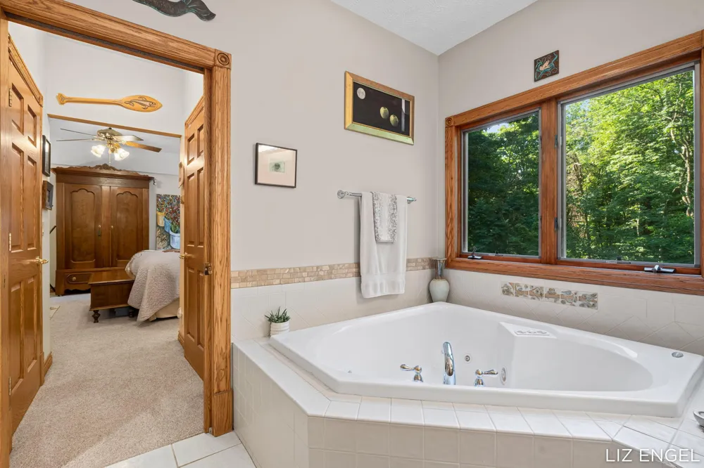 6908 Shore Drive Saugatuck Township, MI 49408