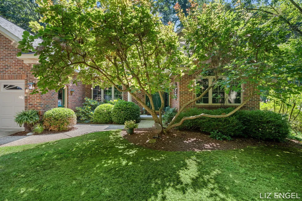 6908 Shore Drive Saugatuck Township, MI 49408