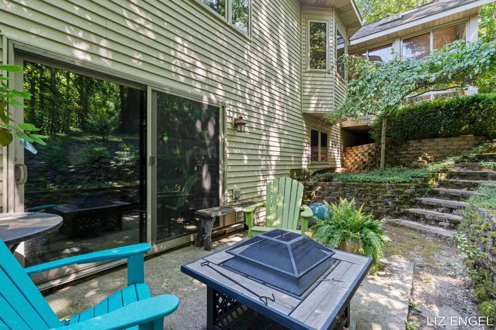 6908 Shore Drive Saugatuck Township, MI 49408