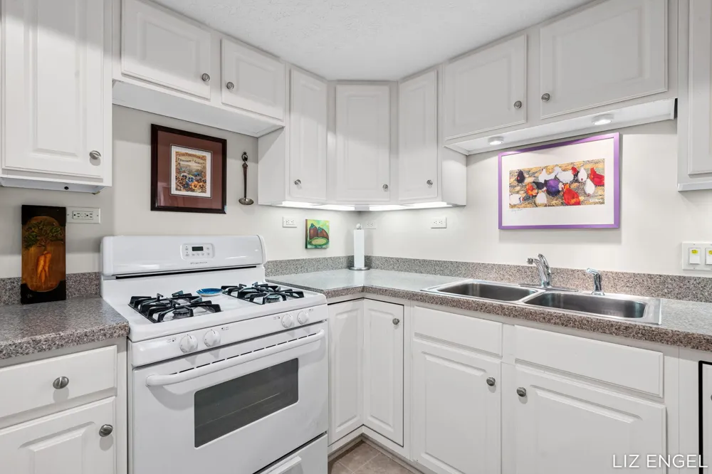6908 Shore Drive Saugatuck Township, MI 49408