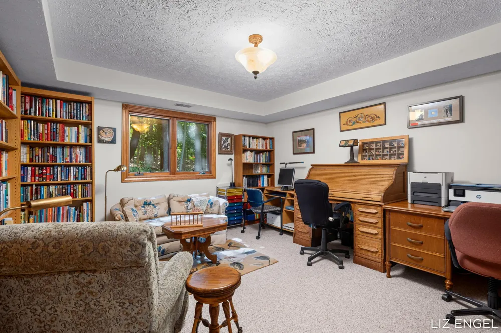 6908 Shore Drive Saugatuck Township, MI 49408