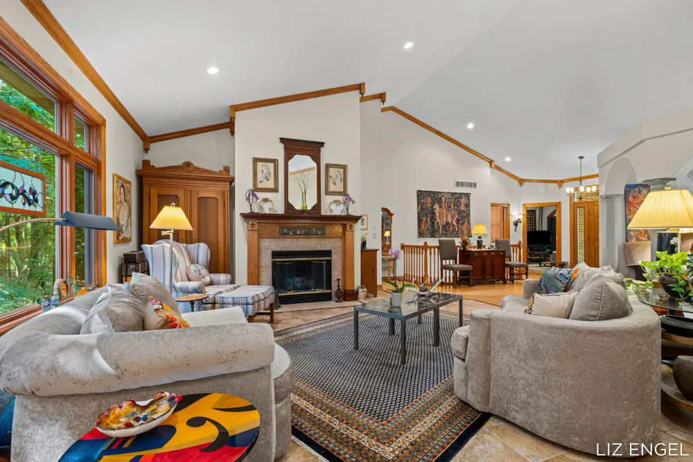 6908 Shore Drive Saugatuck Township, MI 49408