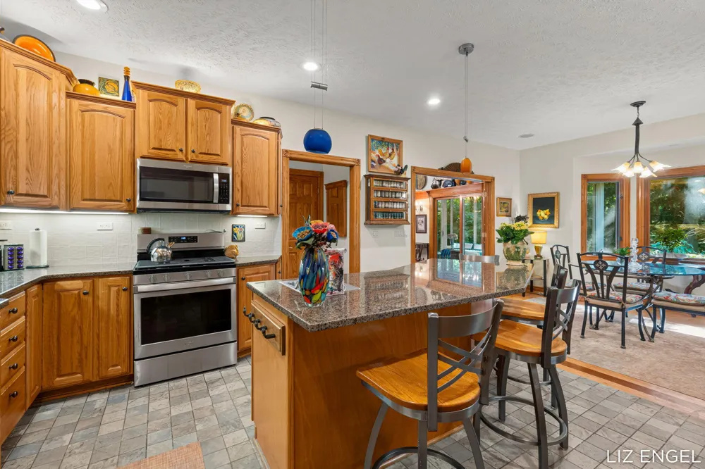 6908 Shore Drive Saugatuck Township, MI 49408