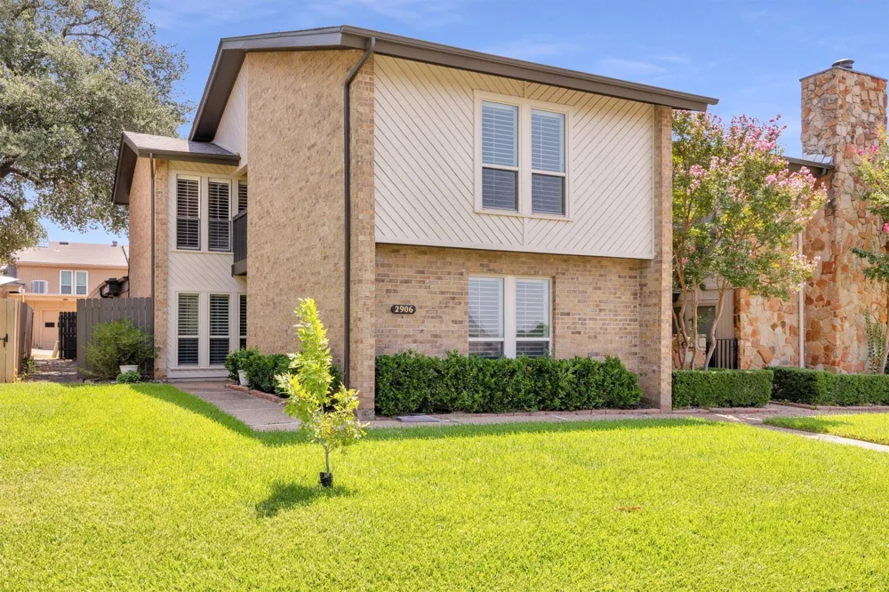 2906 Wayside Drive Bedford, TX 76021