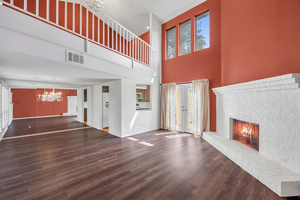 2906 Wayside Drive Bedford, TX 76021
