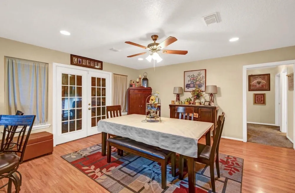 1226 Frontier Trail Angleton, TX 77515