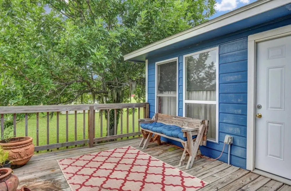 1226 Frontier Trail Angleton, TX 77515