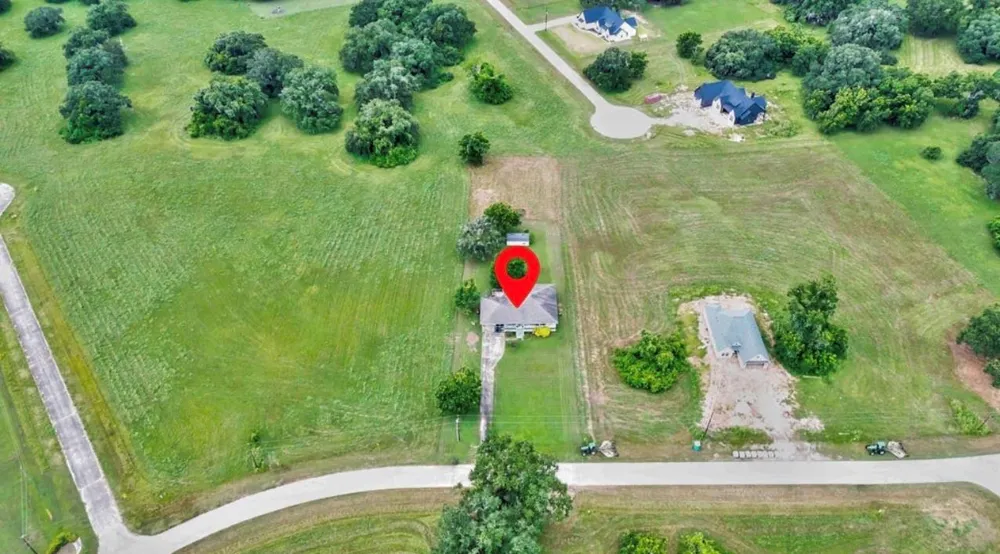 1226 Frontier Trail Angleton, TX 77515