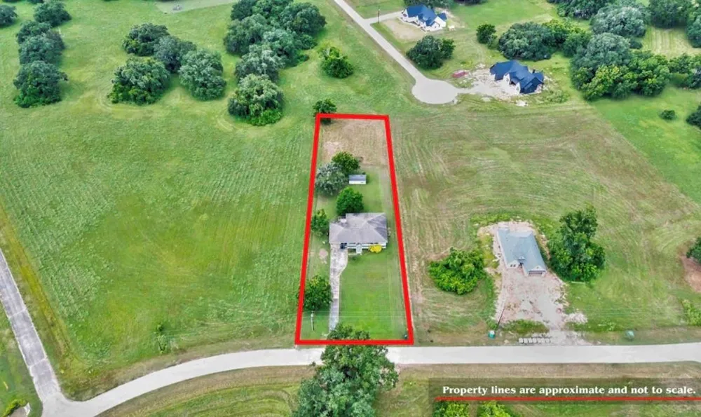 1226 Frontier Trail Angleton, TX 77515