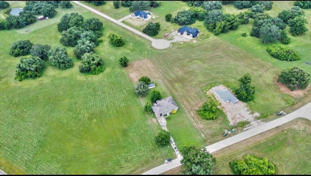 1226 Frontier Trail Angleton, TX 77515