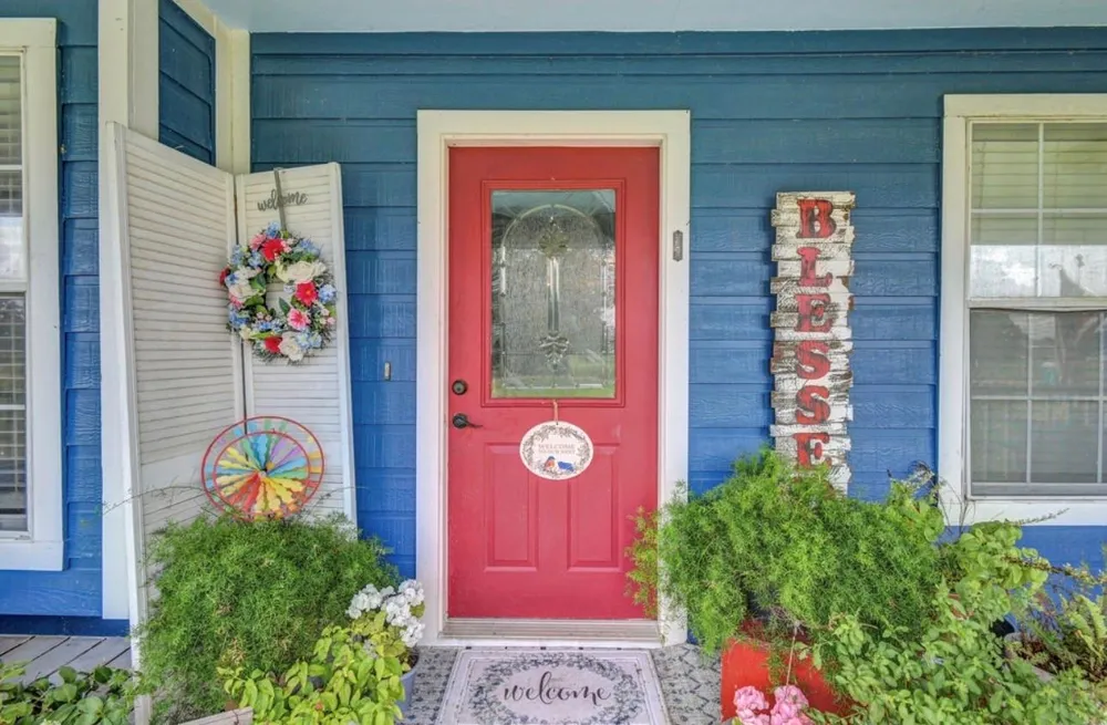 1226 Frontier Trail Angleton, TX 77515