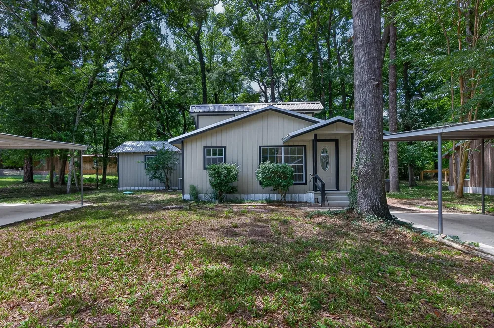 5693 Cessna Drive Montgomery, TX 77316
