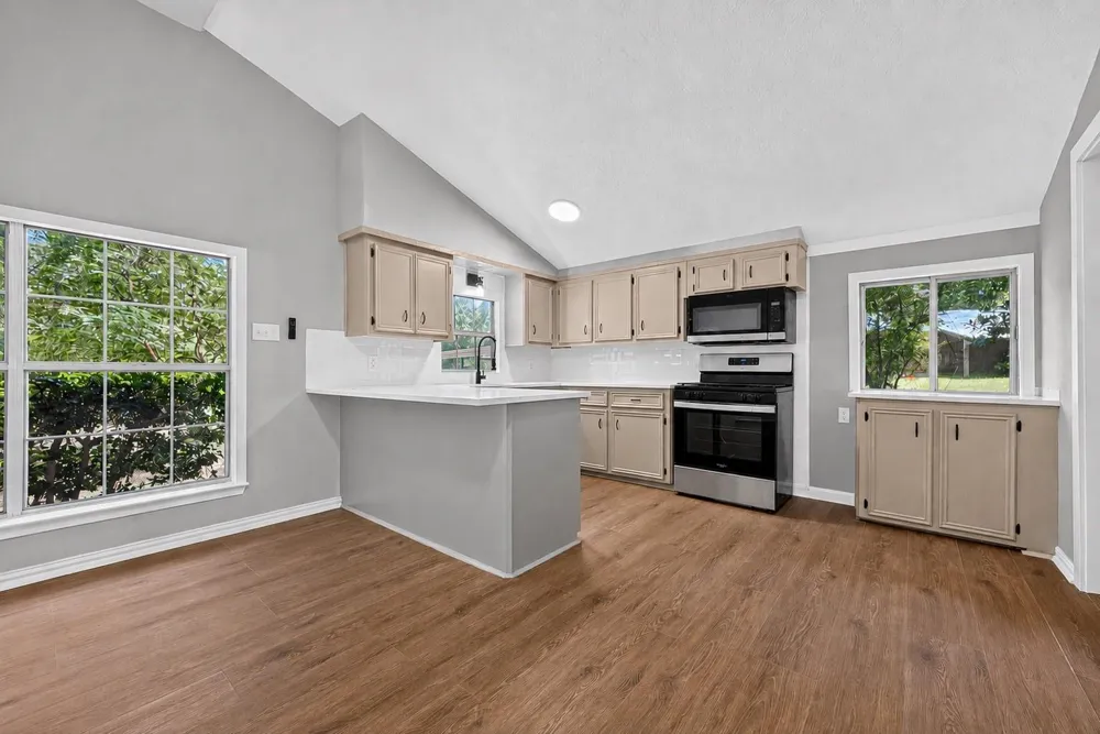 5693 Cessna Drive Montgomery, TX 77316