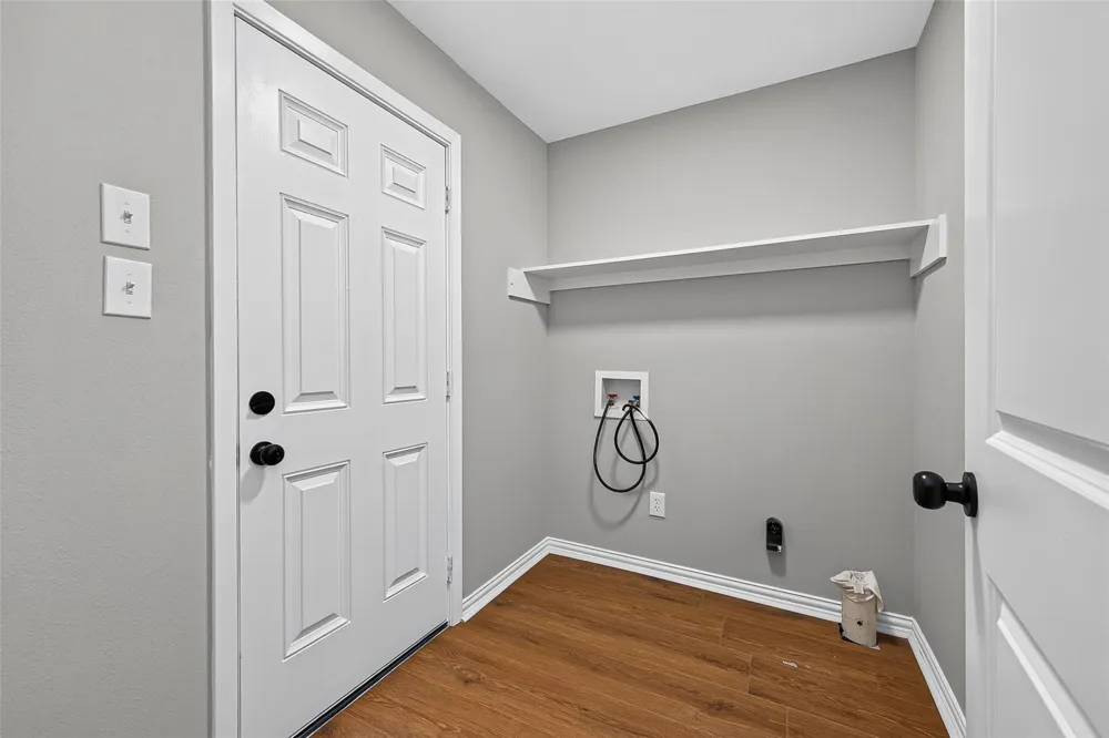 5693 Cessna Drive Montgomery, TX 77316