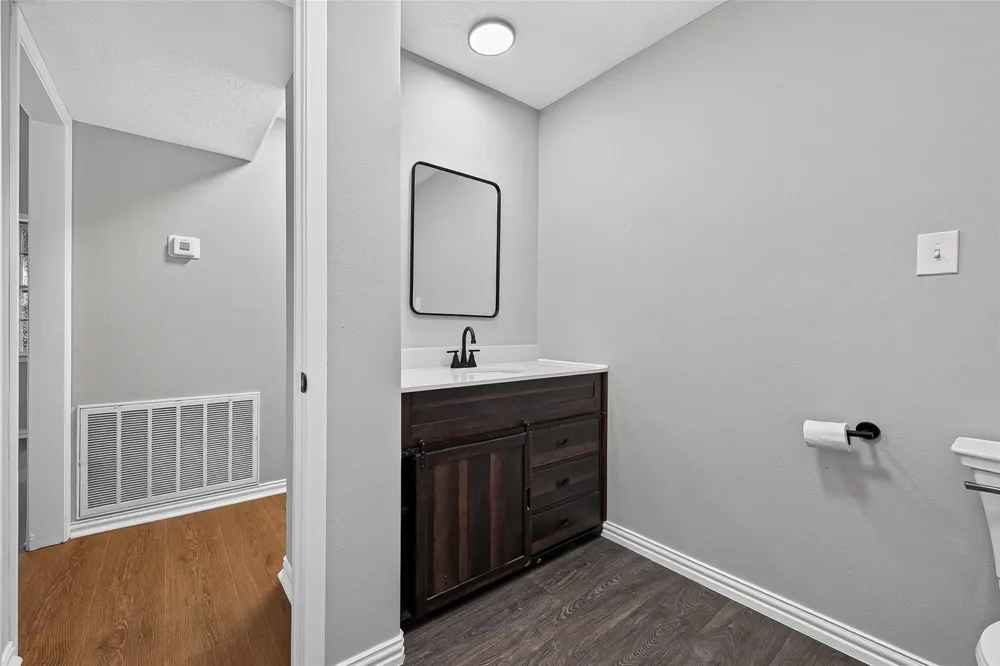 5693 Cessna Drive Montgomery, TX 77316