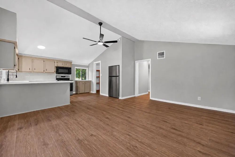 5693 Cessna Drive Montgomery, TX 77316