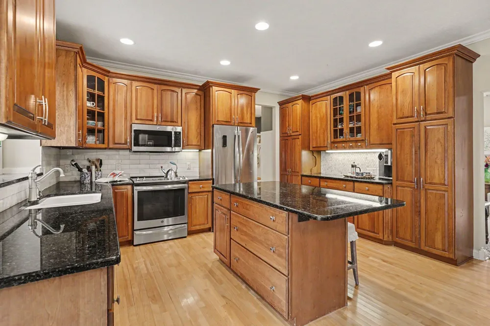 3587 Elk Court Zeeland, MI 49464