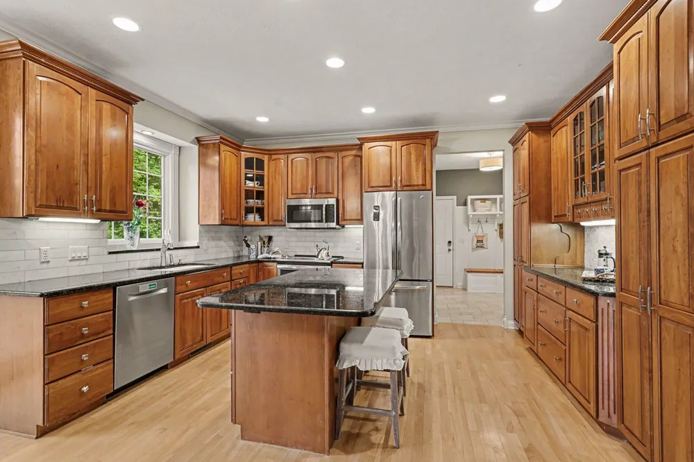 3587 Elk Court Zeeland, MI 49464