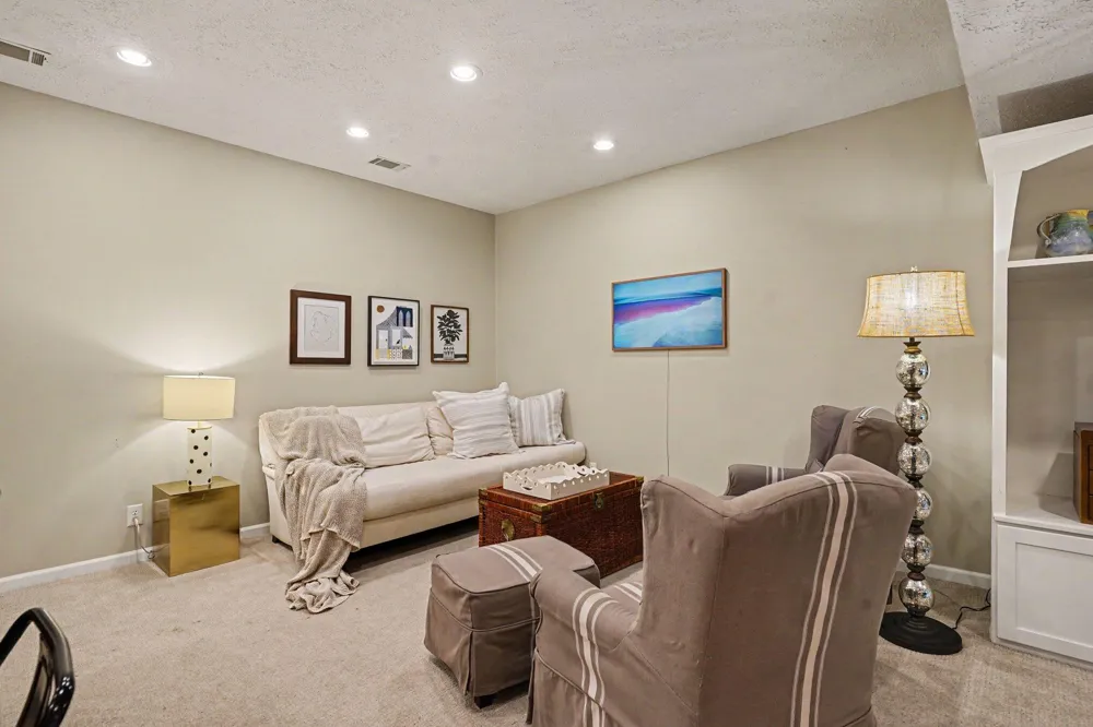 3587 Elk Court Zeeland, MI 49464