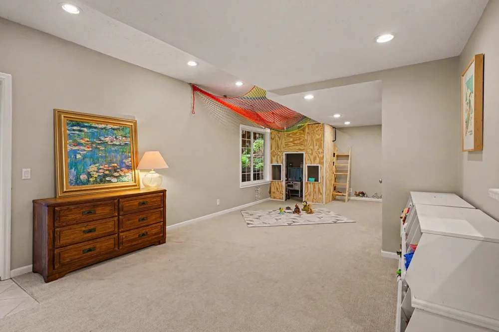 3587 Elk Court Zeeland, MI 49464