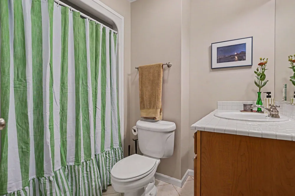 3587 Elk Court Zeeland, MI 49464