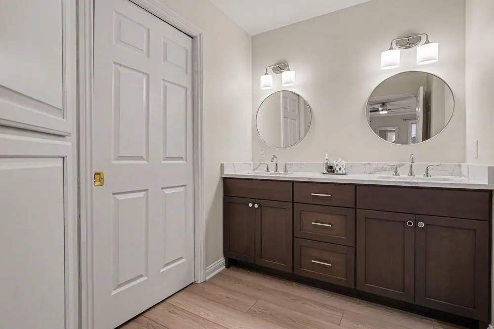 3587 Elk Court Zeeland, MI 49464