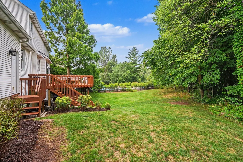 3587 Elk Court Zeeland, MI 49464